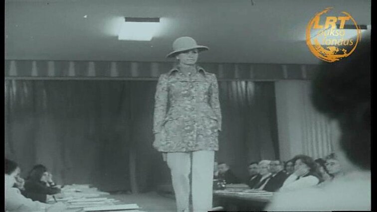 Tarybų Lietuva 1971 – 15. Aprėdėli mūsų slaunas