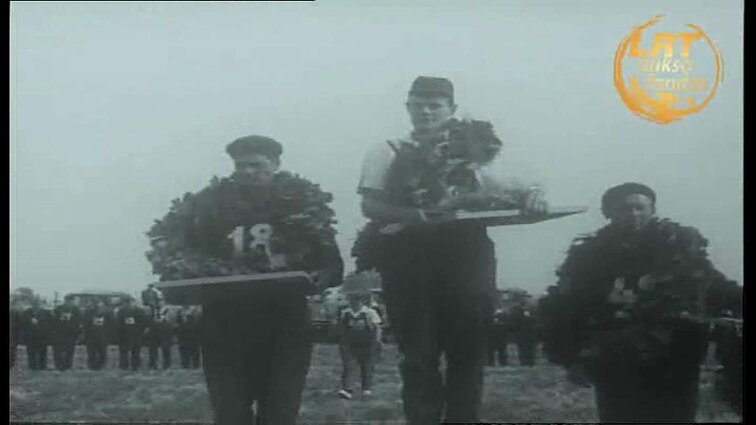 Tarybų Lietuva 1971 - 26. Noragai nerūdija žemėje