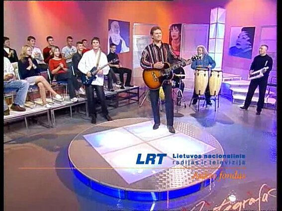 Vakaro autografas. Grupė „Vairas“