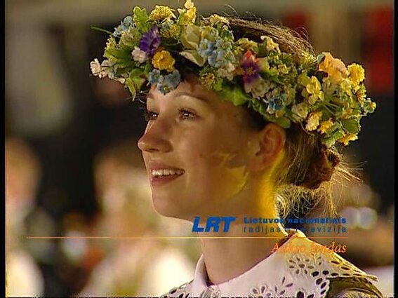 Lietuvos Tūkstantmečio dainų šventė „Amžių sutartinė“. Ansamblių vakaras „Metai“ 2 dalias