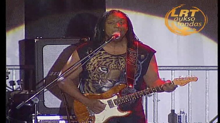 Džiazo vakaras. Hiram Bullock and The Gang (JAV) Klaipėdos pilies džiazo festivalyje 2005m.