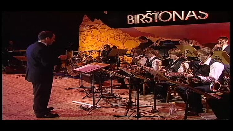 Džiazo vakaras. Karoliniškių muzikos mokyklos bigbendas (vad. E. Vedeckas)  