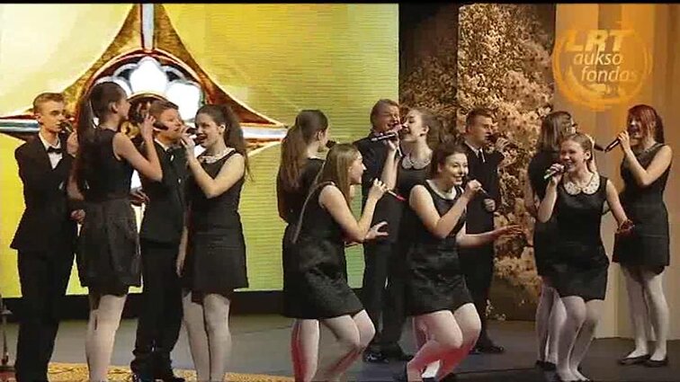 Auksiniai scenos kryžiai - 2014