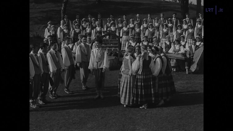 Ansamblis „Nemunas“. Varžytuvių polka