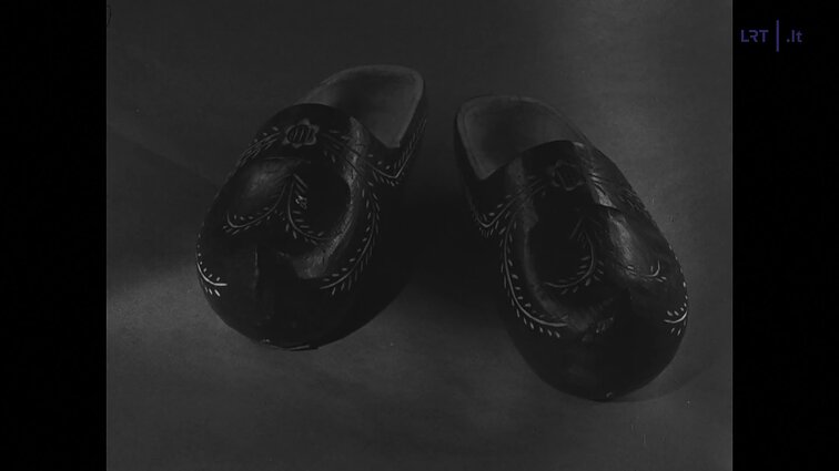 Ansamblis „Lietuva“. Pakeltkojis