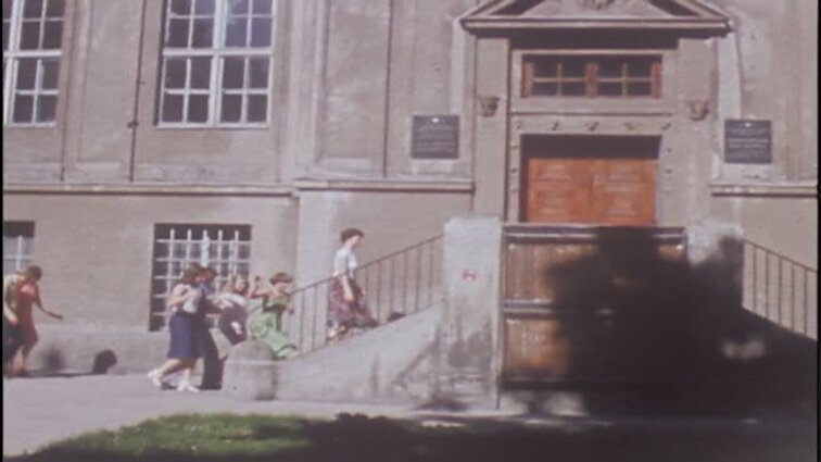 Laidos „Versmės“ siužetai: liaudies teatro režisierių pirma laida