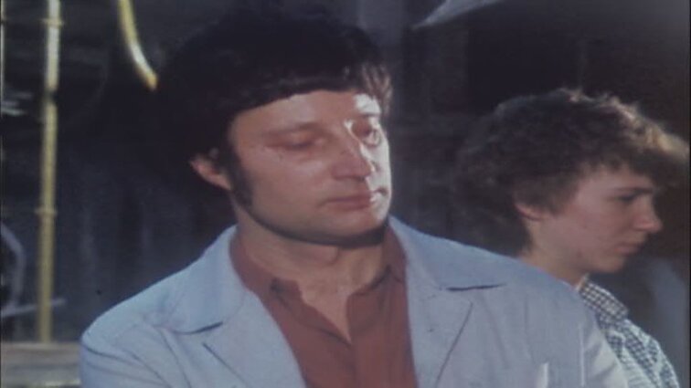 Laidos „Paveikslai, parodos, projektai“ siužetai: stiklo gaminiai, tekstilininkė Salvinija Giedrimienė