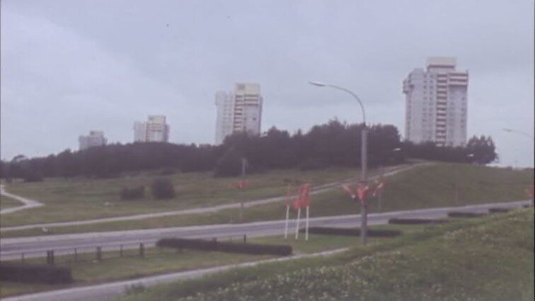 Laidos „Monolitinė statyba“ siužetai: statyba Vilniuje, Kaune, Paluknyje