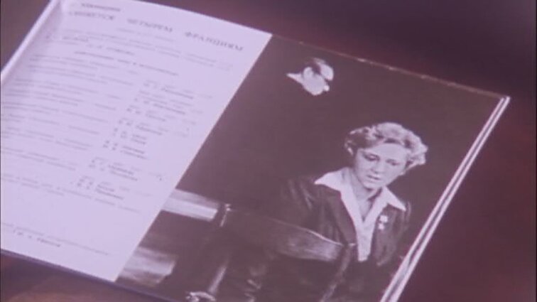 Laidos „Teatro gyvenimas“ siužetai: Rusų teatro (Senojo teatro) repertuaras, Jaunimo teatro 20 sezonas, „Lėlės“ teatro 27 sezonas