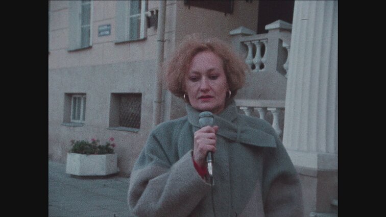 Laidos „Kino pasaulyje“ siužetai: režisierius Surenas Babajanas, namas Tilto gatvėje, filosofas Romualdas Ozolas