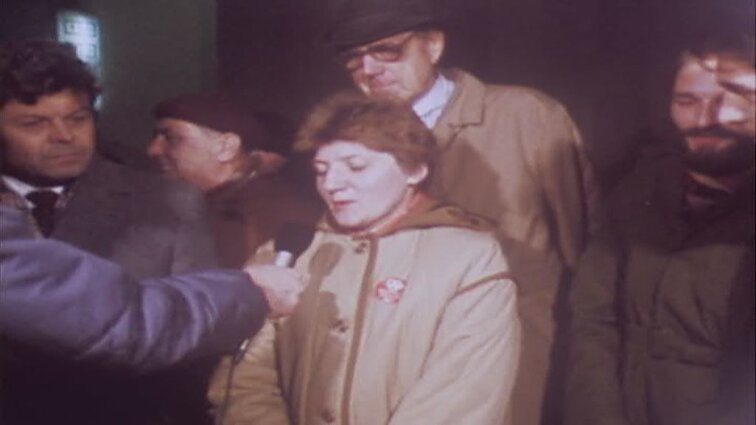 Laidų „Panorama“, „01 02 03“ siužetai: Sąjūdžio žmonės veža parašus į Maskvą