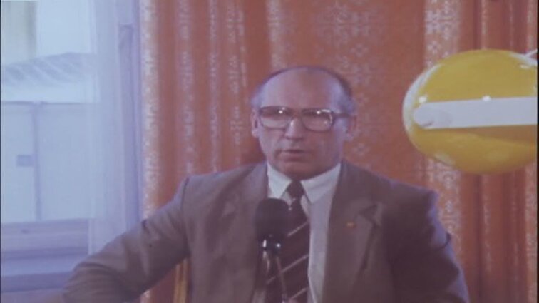 Laidos „Sekmadienio rytas“ siužetai: šimtametis senelis, kolekcininko Vlado Žuko meno kūrinių paroda