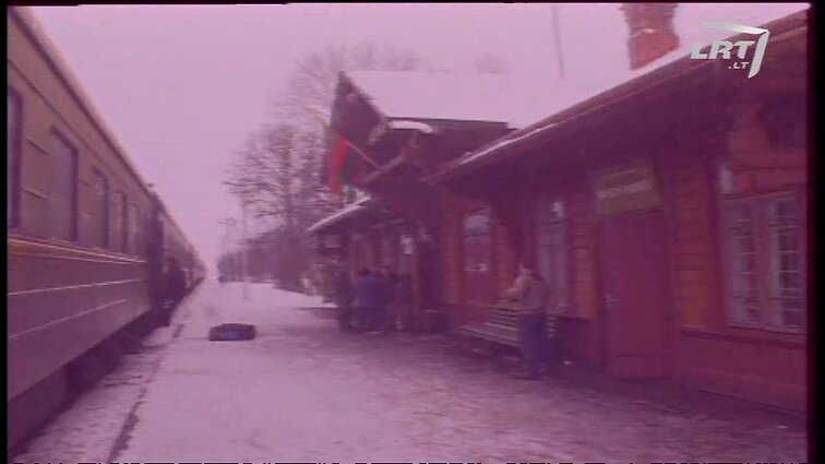 Panoramos archyvai. Ginklai tranzitiniame traukinyje