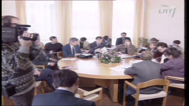 Panoramos archyvai. Nepasitikėjimas Adolfo Šleževičiaus vyriausybe.