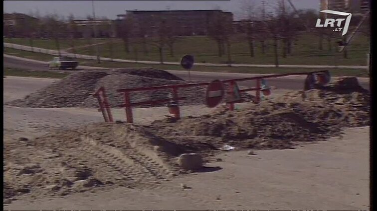 Panoramos archyvai. Apie Geležinio vilko gatvėje esančią duobę