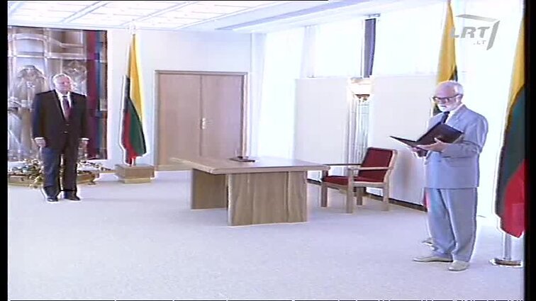 Panoramos archyvai. Prisiekė Jurgis Jurgelis