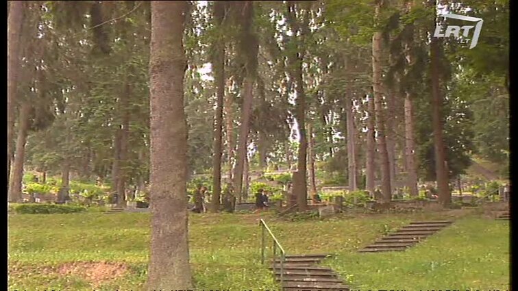 Panoramos archyvai. Piketas Antakalnio kapinėse