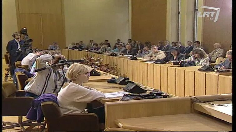 Panoramos archyvai. Prezidento Algirdo Brazausko spaudos konferencija