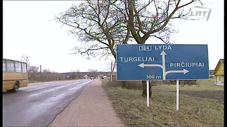 Panoramos archyvai. Kertinis akmuo lietuvių mokyklai Jašiūnuose