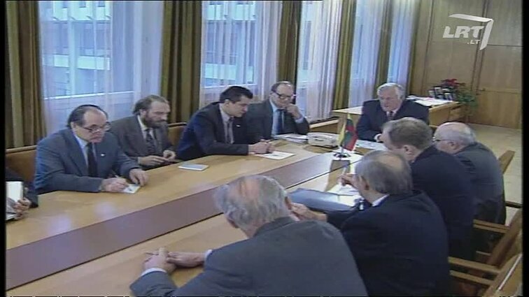 Panoramos archyvai. Frakcijų atstovai pas Prezidentą