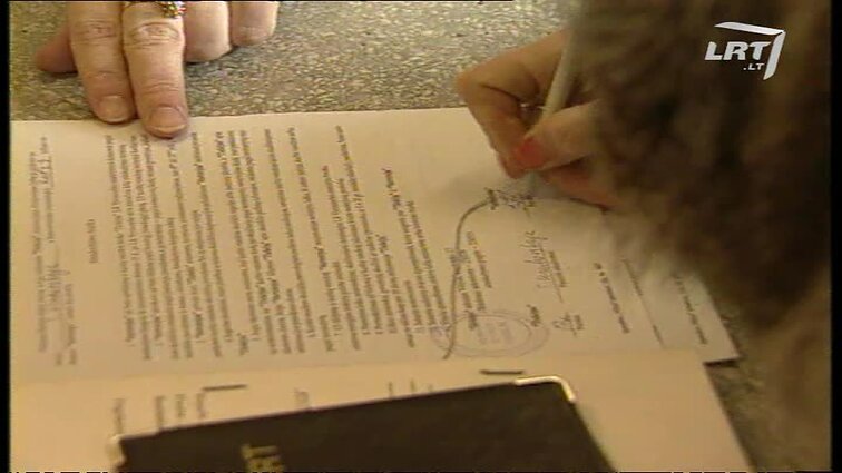 Panoramos archyvai. Trys sutartys už buto paslaugas