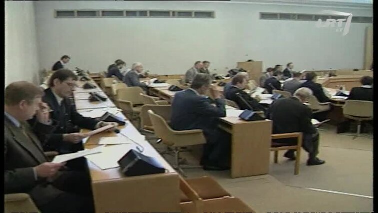 Panoramos archyvai. Privatizavimo už čekius pabaiga