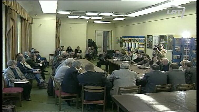 Panoramos archyvai. Eksministro Marijono Misiukonio spaudos konferencija