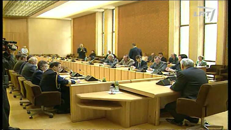 Panoramos archyvai. Algirdas Brazauskas susitiko su karo ataše