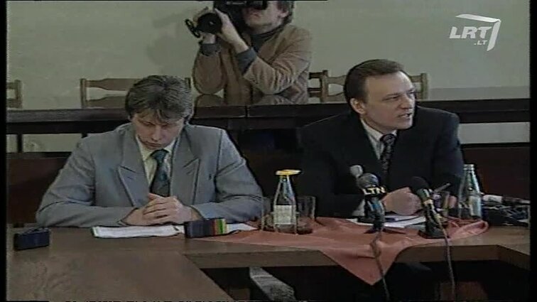 Panoramos archyvai. Saulius Stoma skelbia bado akciją