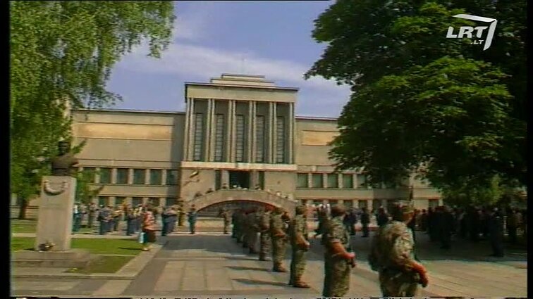 Panoramos archyvai. Kazio Škirpos palaikai Kaune