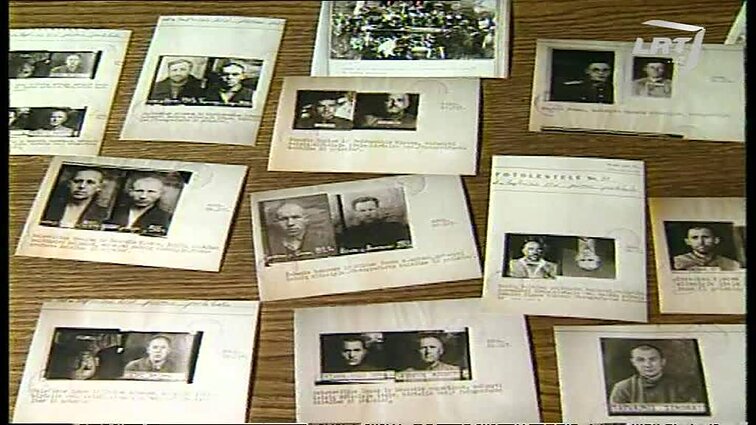 Panoramos archyvai. Rainių kankiniai ir budeliai