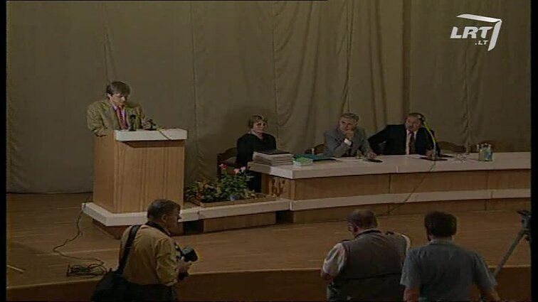 Panoramos archyvai. Įteikta Valdo Adamkaus premija