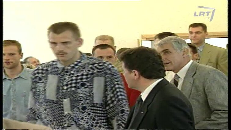 Panoramos archyvai. Lietuvos krepšininkų sutikimas