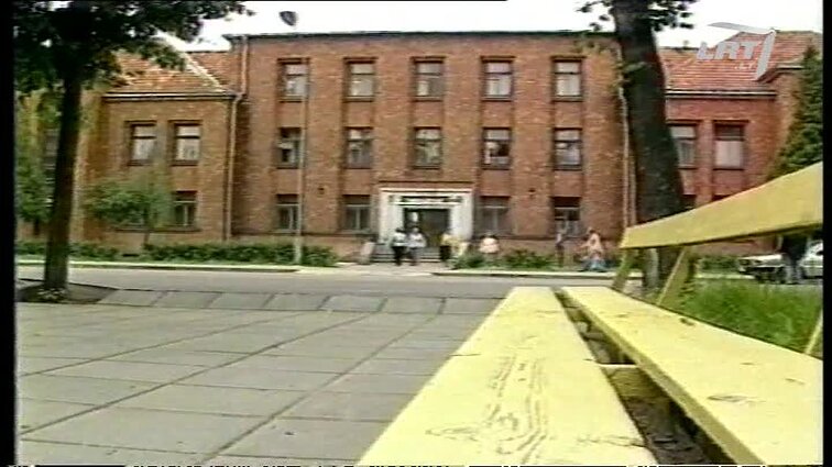 Panoramos archyvai. Fabrike cukrus nebrangs, o turguje