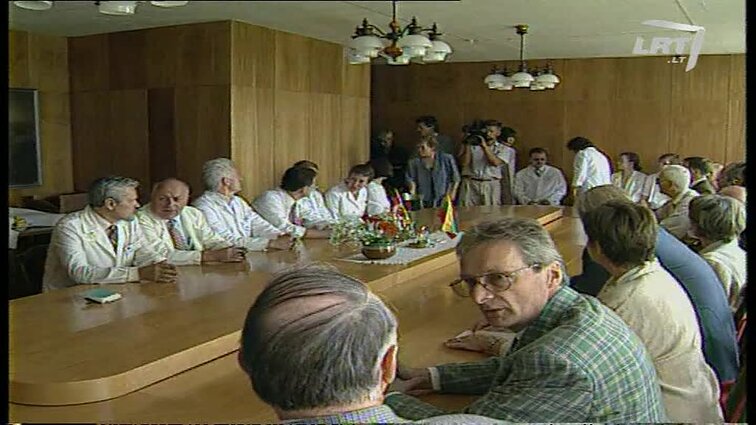 Panoramos archyvai. Šveicarai perduoda labdarą