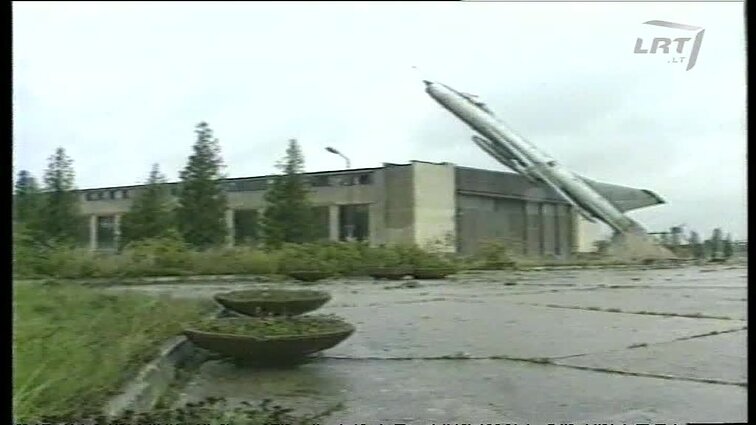 Panoramos archyvai. Šiauliuose - lėktuvų remonto įmonė