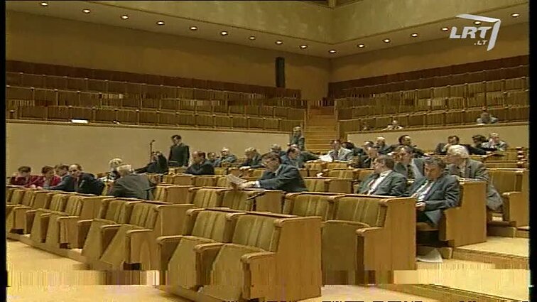 Panoramos archyvai. Interpeliacijos dokumentų įteikimas