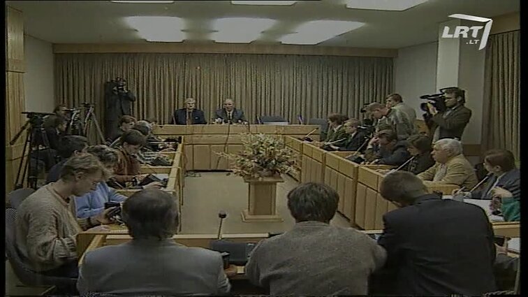 Panoramos archyvai. Vyriausybės spaudos konferencija