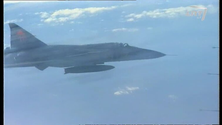 Panoramos archyvai. Algirdas Brazauskas išvyko į Švediją