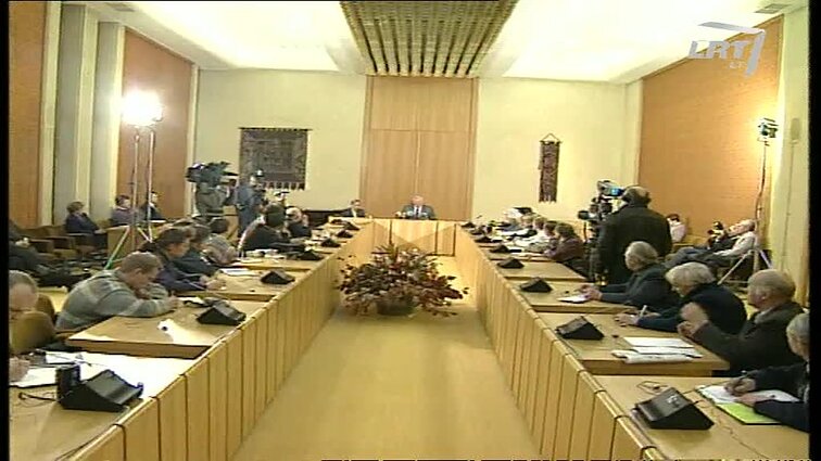 Panoramos archyvai. Algirdo Brazausko spaudos konferencija po vizito Švedijoje