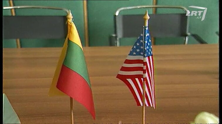 Panoramos archyvai. Memorandumas su amerikiečiais