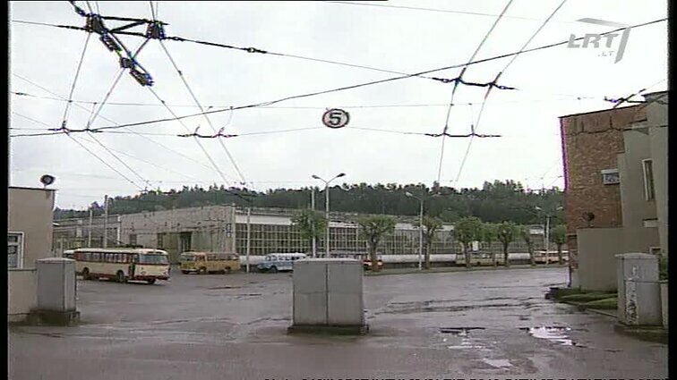 Panoramos archyvai. Nutrauktas elektros tiekimas troleibusų parkui