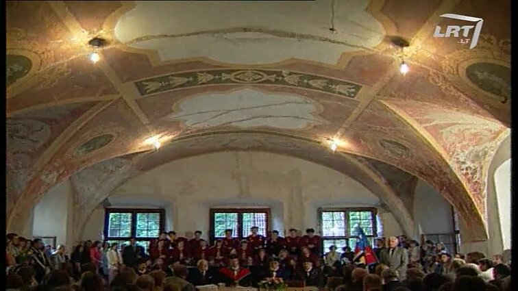 Panoramos archyvai. Garbės daktaro diplomo įteikimas Vytautui Kazimierui Jonynui