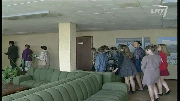 Panoramos archyvai. Prezidentas susitiko su Kaišiadorių moksleiviais