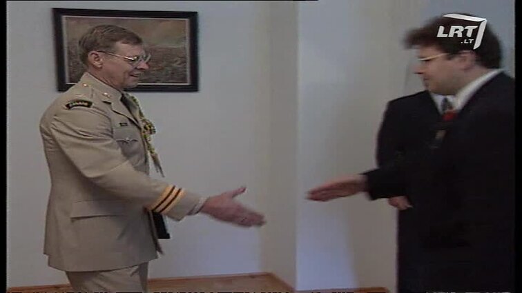 Panoramos archyvai. Kanados karo atašė