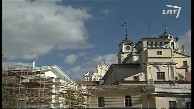 Panoramos archyvai. A.Brazauskas aplankė restauruojamą Prezidentūrą
