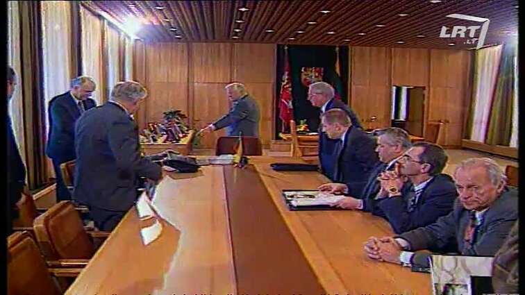 Panoramos archyvai. Lietuvos Akcinio Inovacinio banko gelbėjimas