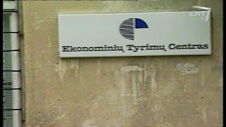 Panoramos archyvai. Apiplėšė Ekonominių Tyrimų Centrą