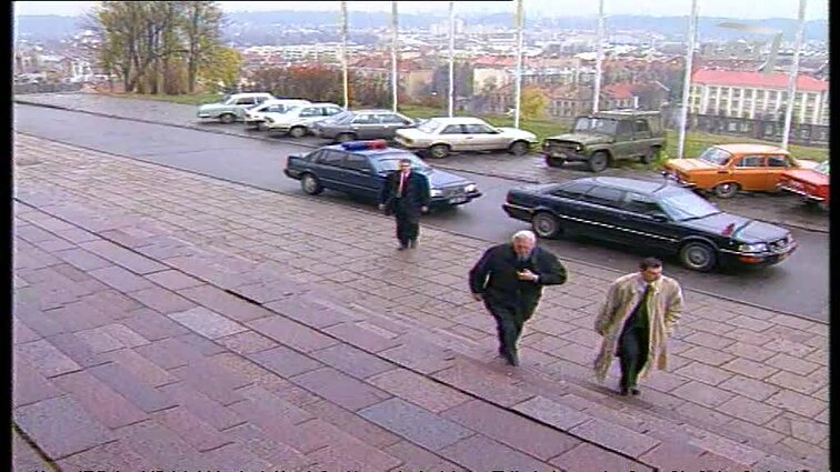 Panoramos archyvai. Balsuoja Algirdas Brazauskas ir Vytautas Landsbergis