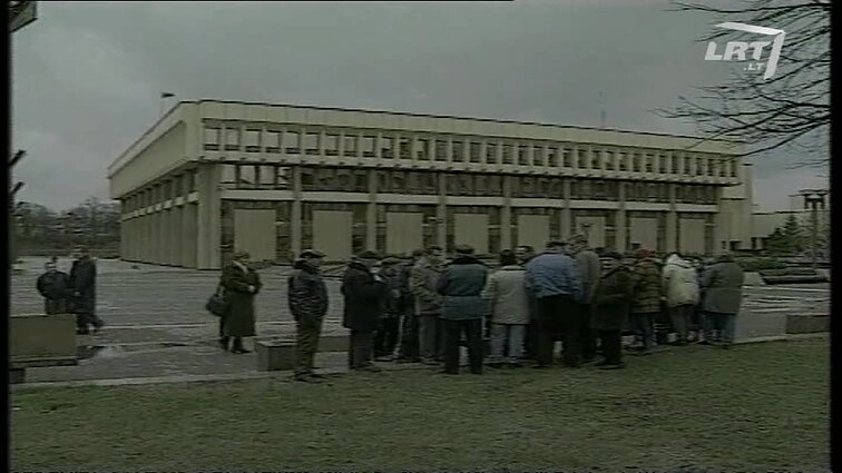 Panoramos archyvai. Seimas padės Mažeikių baldininkams